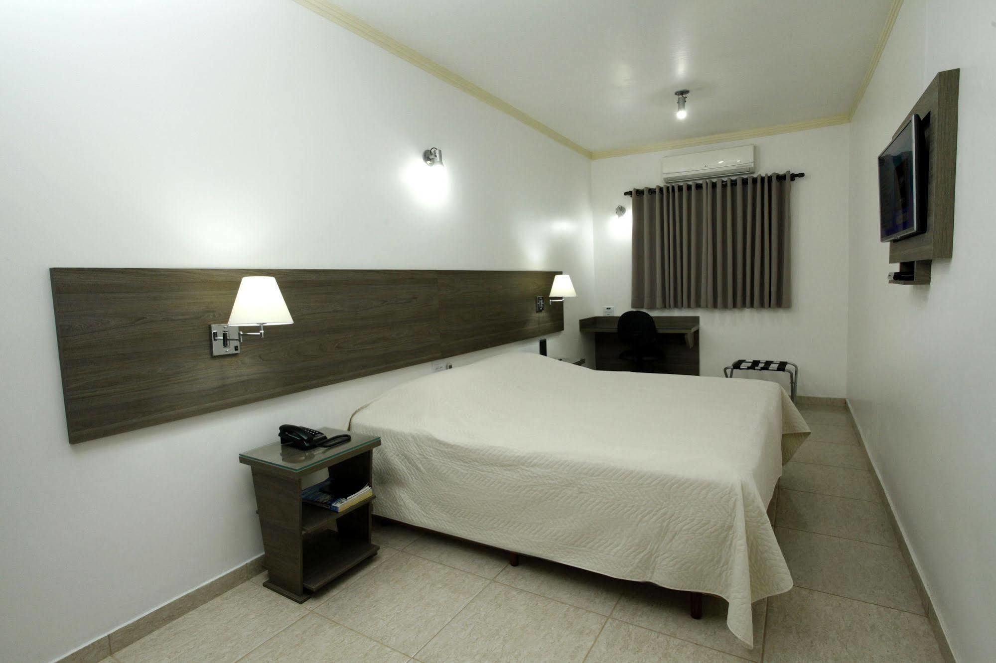 Indaia Hotel เซาการ์โลส ภายนอก รูปภาพ